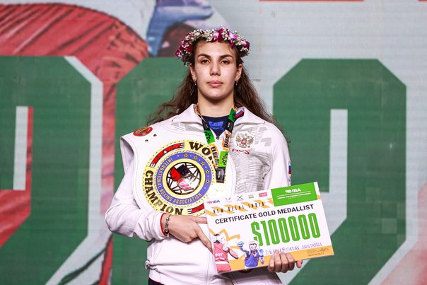 Поздравляем победителей и призеров Чемпионата Мира по боксу среди женщин (19-40 лет)